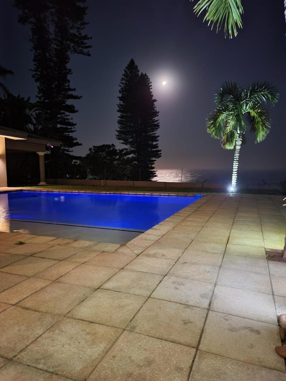 Hotel Illovo Beach House Amanzimtoti Exterior foto